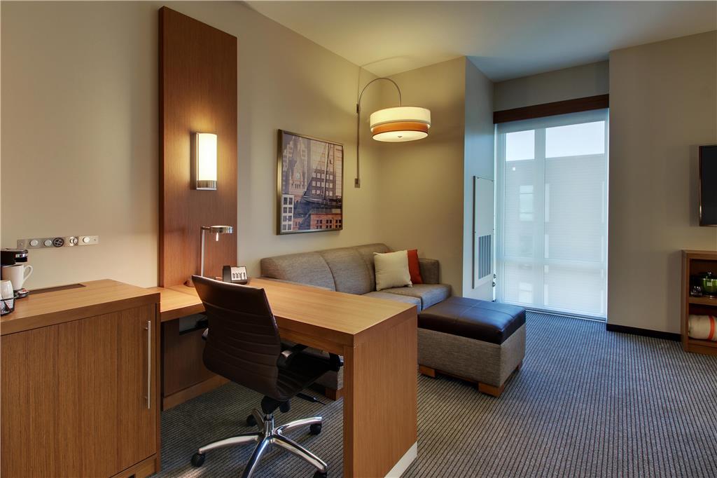 Hyatt Place Milwaukee Downtown - photo 72