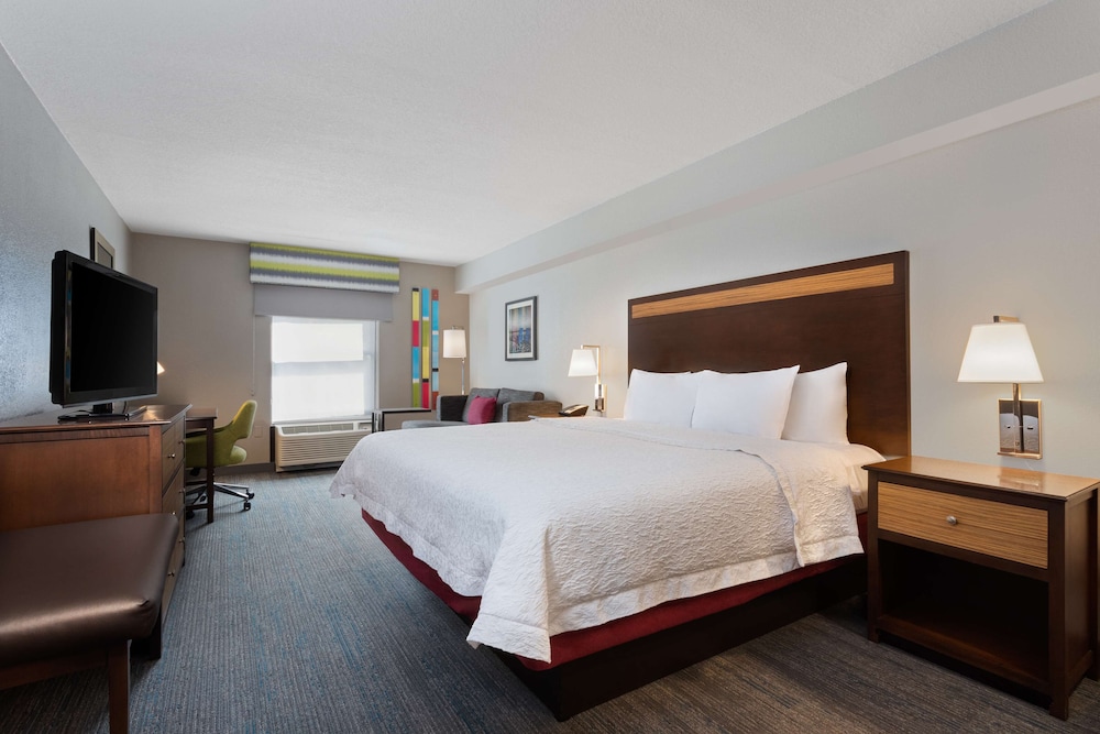 Hampton Inn & Suites Fort Myers Beach Sanibel Gateway - photo 18