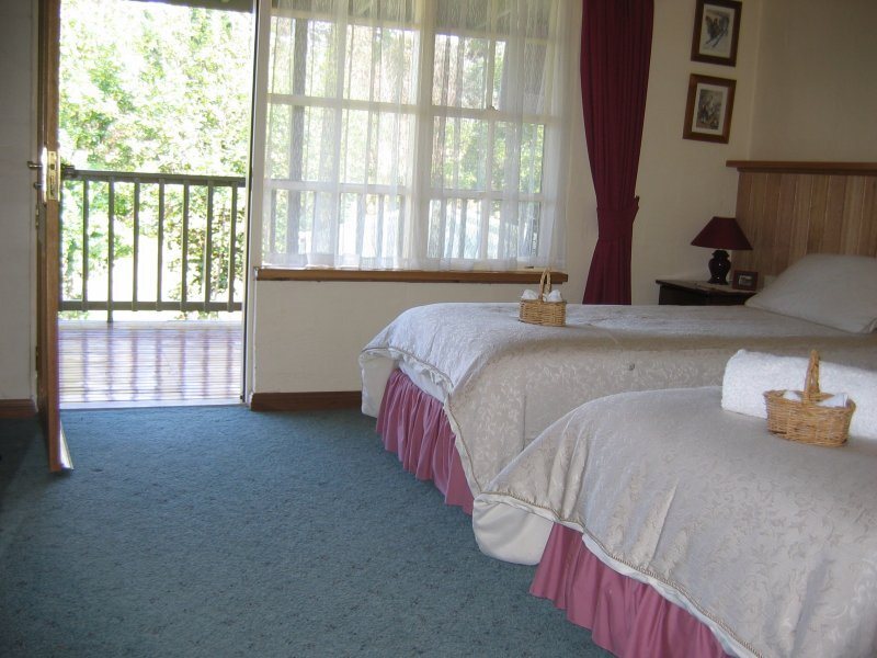 Buttercup Cottage and Private Apartment — 4-Star Luxury Hotel in Benalla, Australia