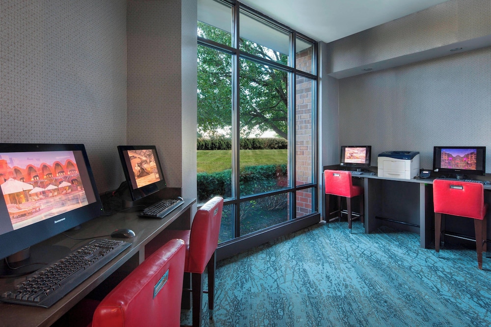 Sheraton Suites Philadelphia Airport - photo 22