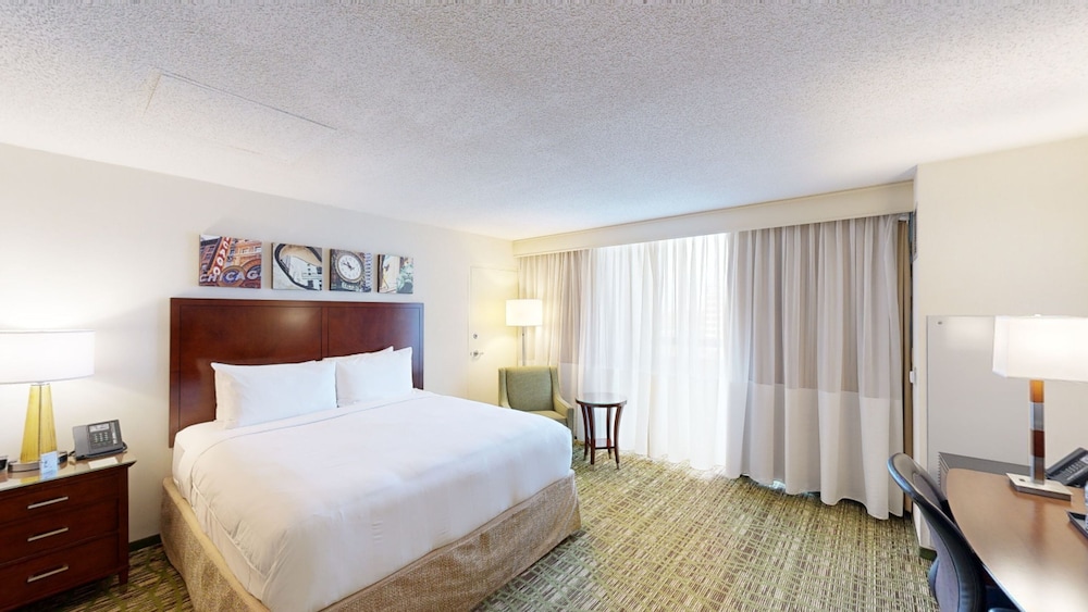 Marriott Chicago O'Hare - photo 26