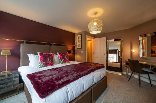 At Home Apartments — Shrewsbury — photo 2