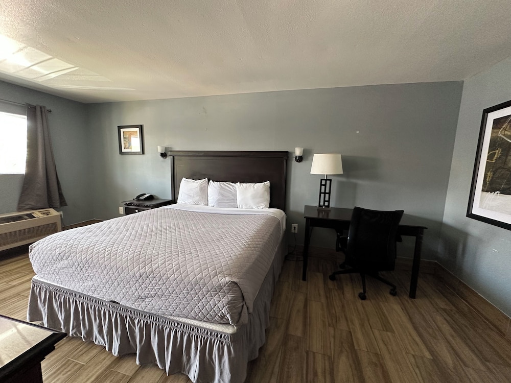 HillView Inn - photo 21