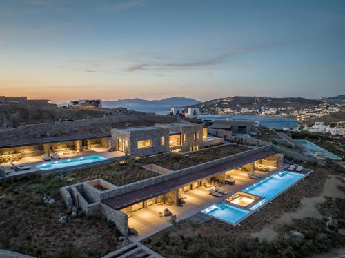 Apollo Yard Villa — 5-Star Luxury Hotel in Mykonos, Greece