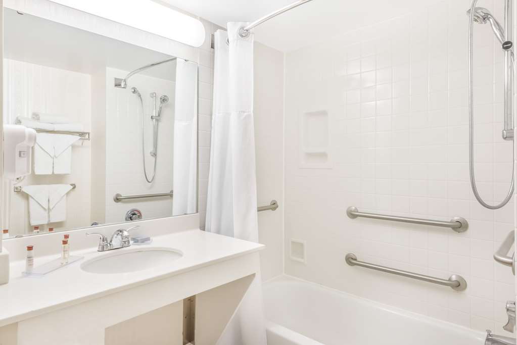 Wingate by Wyndham Lima Downtown - photo 11