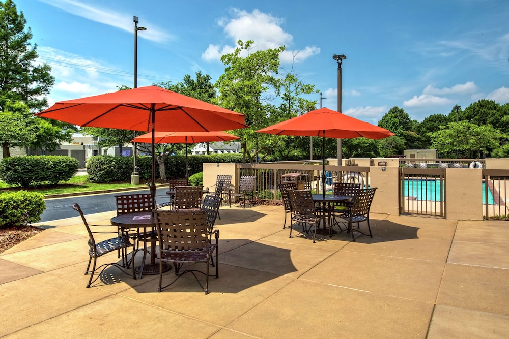 Hampton Inn & Suites Memphis Wolfchase Galleria - photo 42