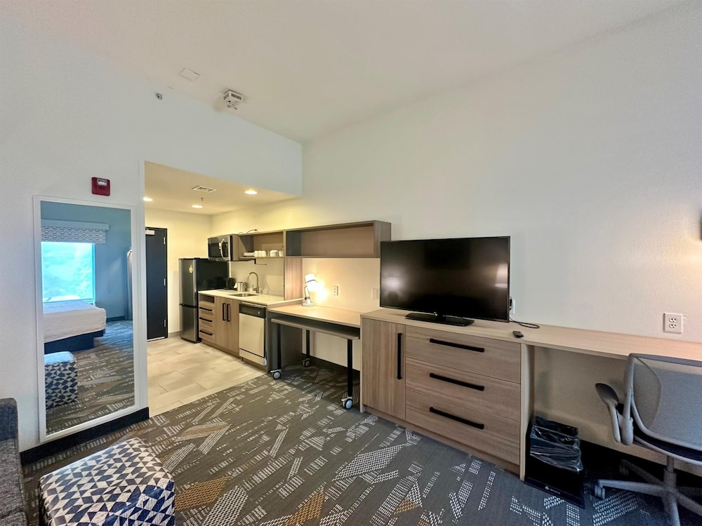 Home2 Suites by Hilton Rahway - photo 21