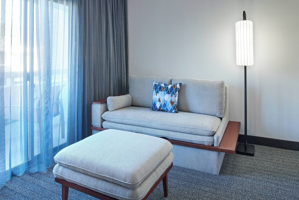 Courtyard by Marriott Chicago Highland Park Northbrook - photo 12