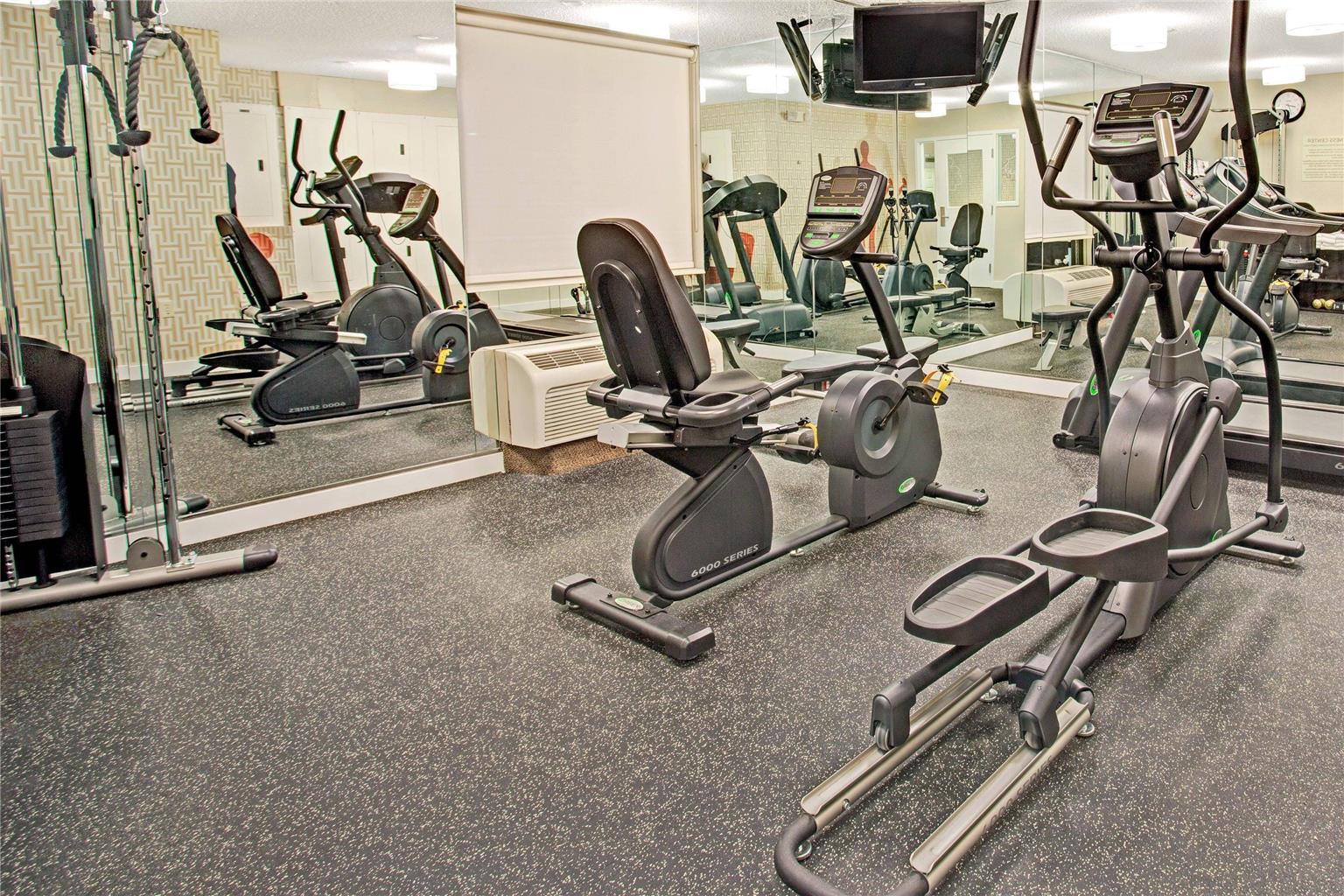 MainStay Suites Omaha Old Mill - photo 18