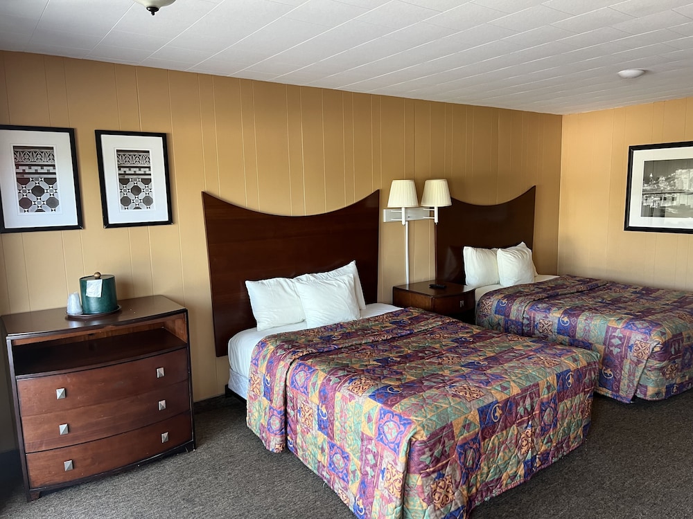 All Star Inn & Suites - photo 144