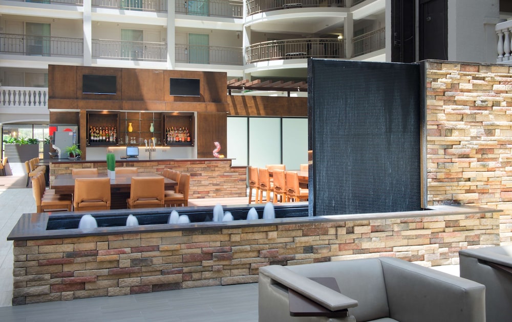 Embassy Suites by Hilton Colorado Springs - photo 6