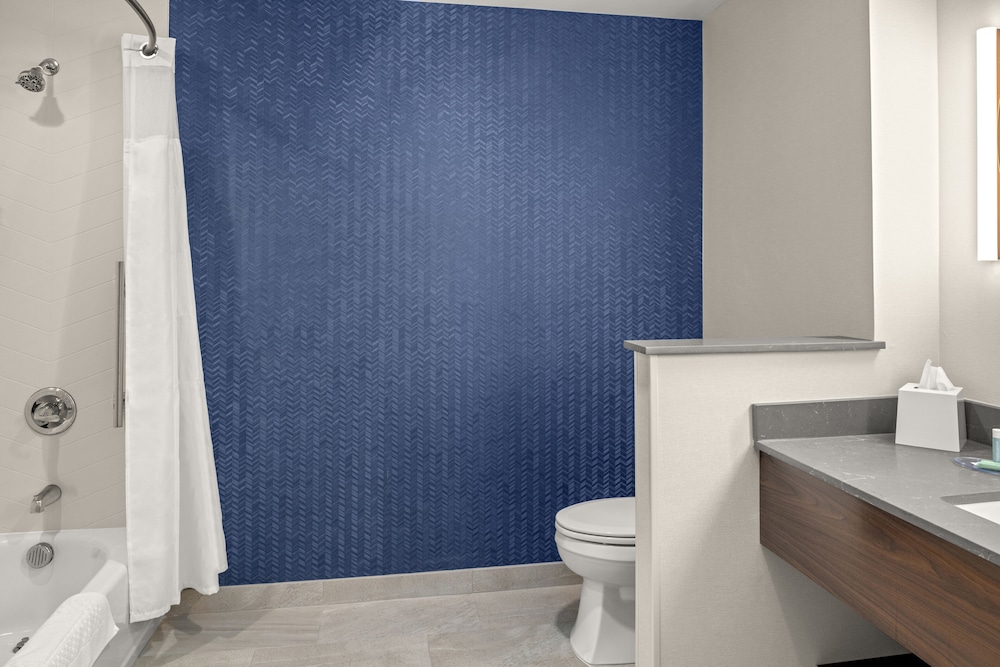 Fairfield by Marriott Inn & Suites Winters Davis - photo 17