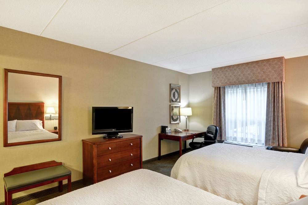 Hampton Inn Sayre - photo 17