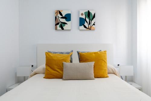Holi Rent Cuna — 4-Star Luxury Hotel in Sevilla, Spain