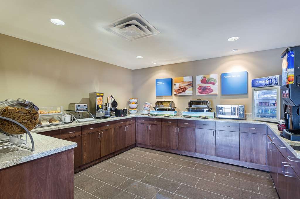 Comfort Inn & Suites Zachary - photo 44