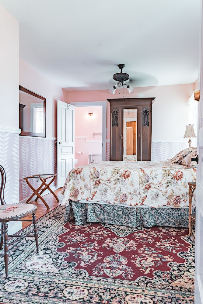 Black Mountain Inn - photo 24