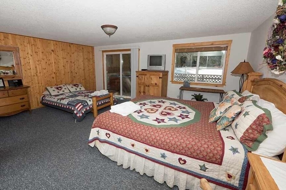 1247 Lester Street - photo 3