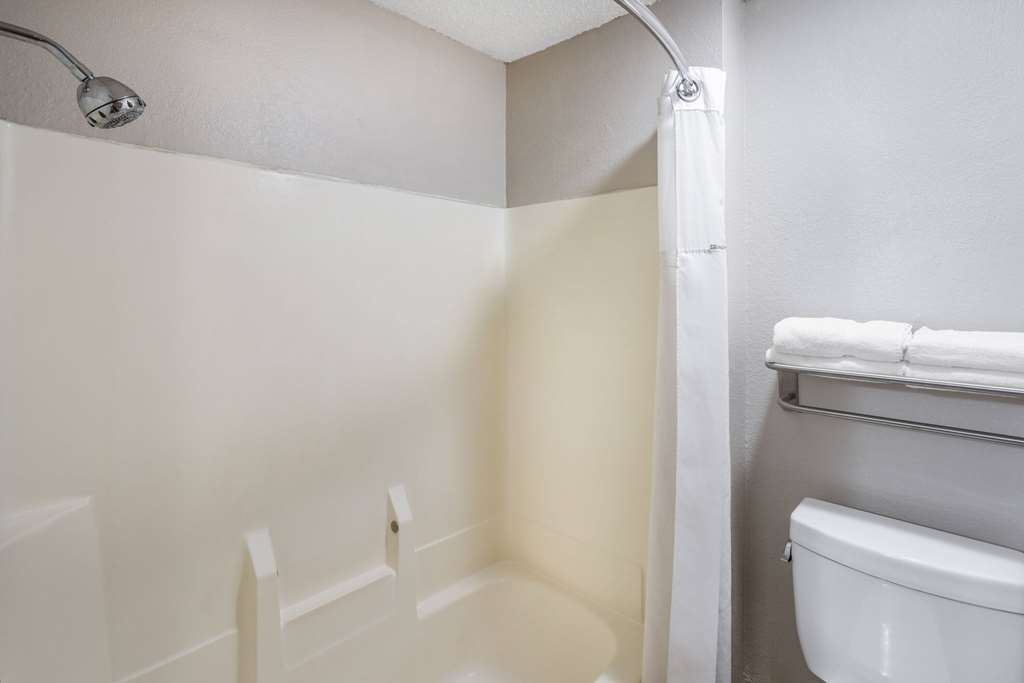 Baymont by Wyndham Beloit - photo 27