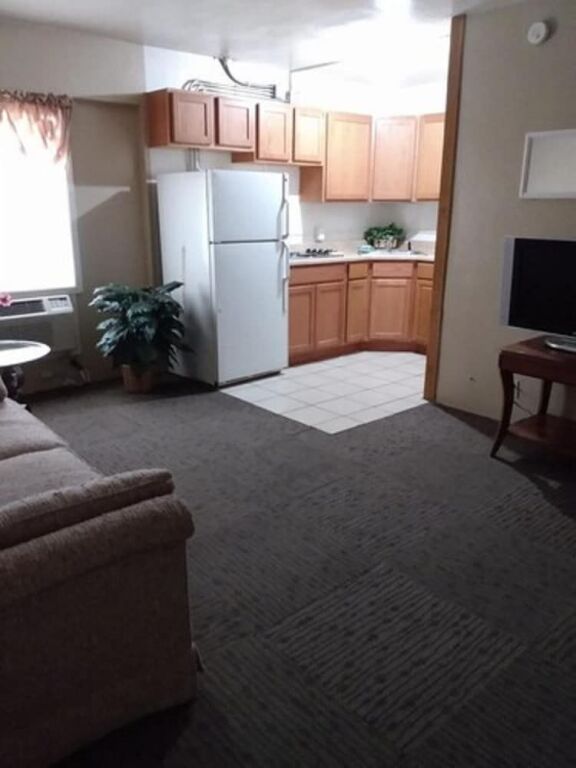 Hub City Inn - photo 15