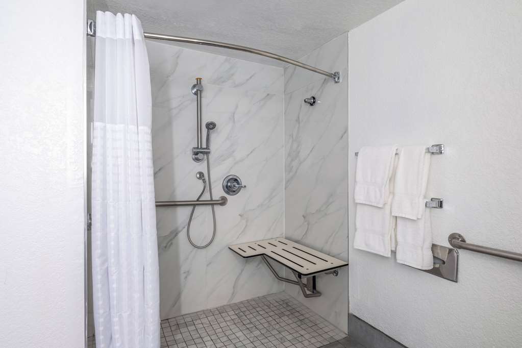 La Quinta Inn by Wyndham Sacramento North - photo 22