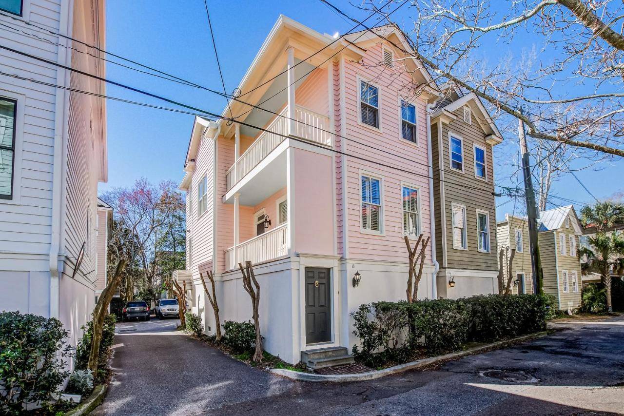 Charleston Charmer in Charleston, United States