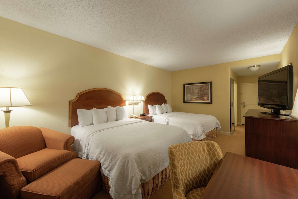 Hampton Inn & Suites Vicksburg - photo 22