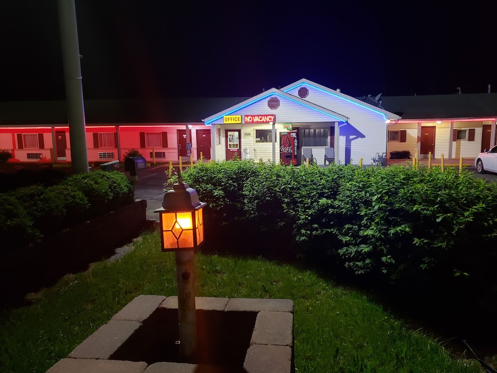 Super 7 Motel Sedalia - photo 42
