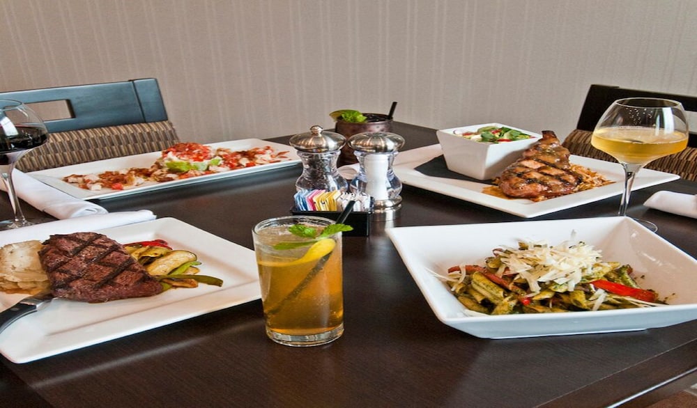 Holiday Inn Austin Airport by IHG - photo 33