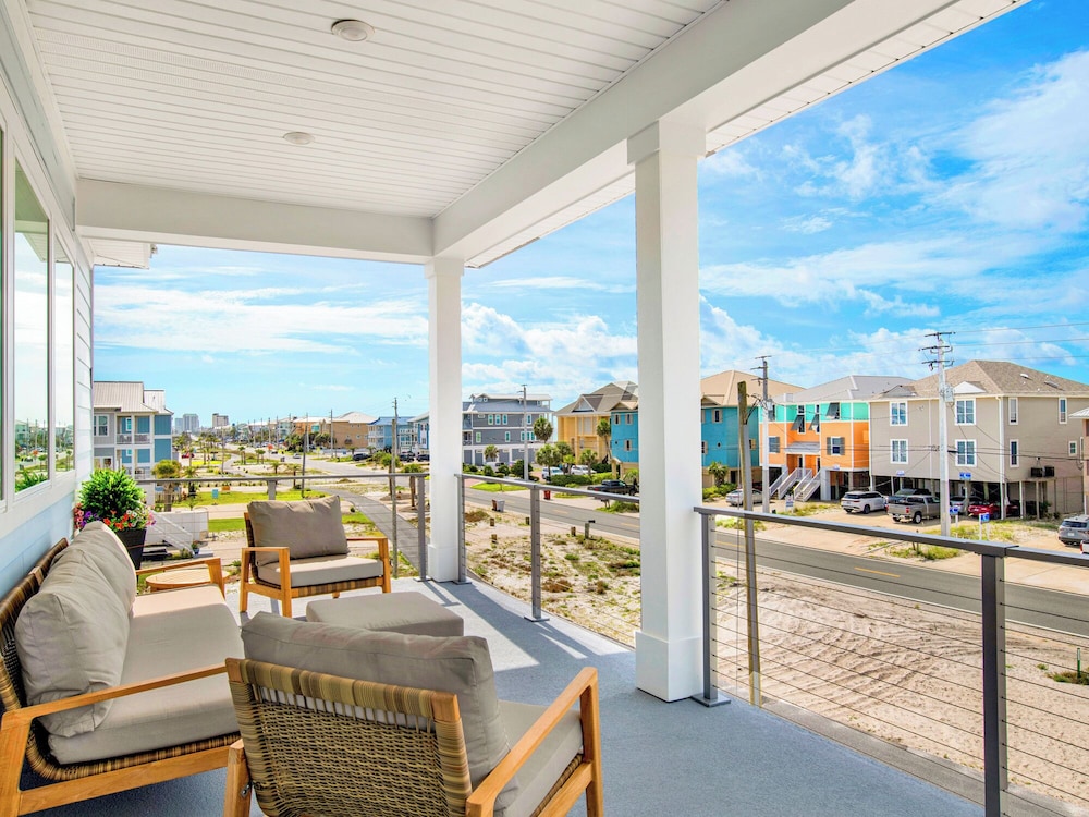 Navarre Dreams by Southern Vacation Rentals — 4-Star Luxury Hotel in Navarre, United States