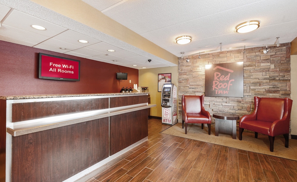 Red Roof Inn Tampa Fairgrounds Casino - photo 2