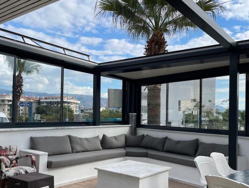 Deniz Manzaral Plaja 100 Metre Luks Daire 3 in Marmaris, Turkey