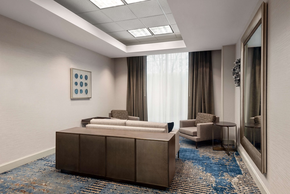 Embassy Suites by Hilton Columbus Dublin - photo 35
