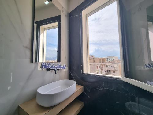 MaXelA Penthouse by Holiday World — 4-Star Luxury Hotel in Palermo, Italy