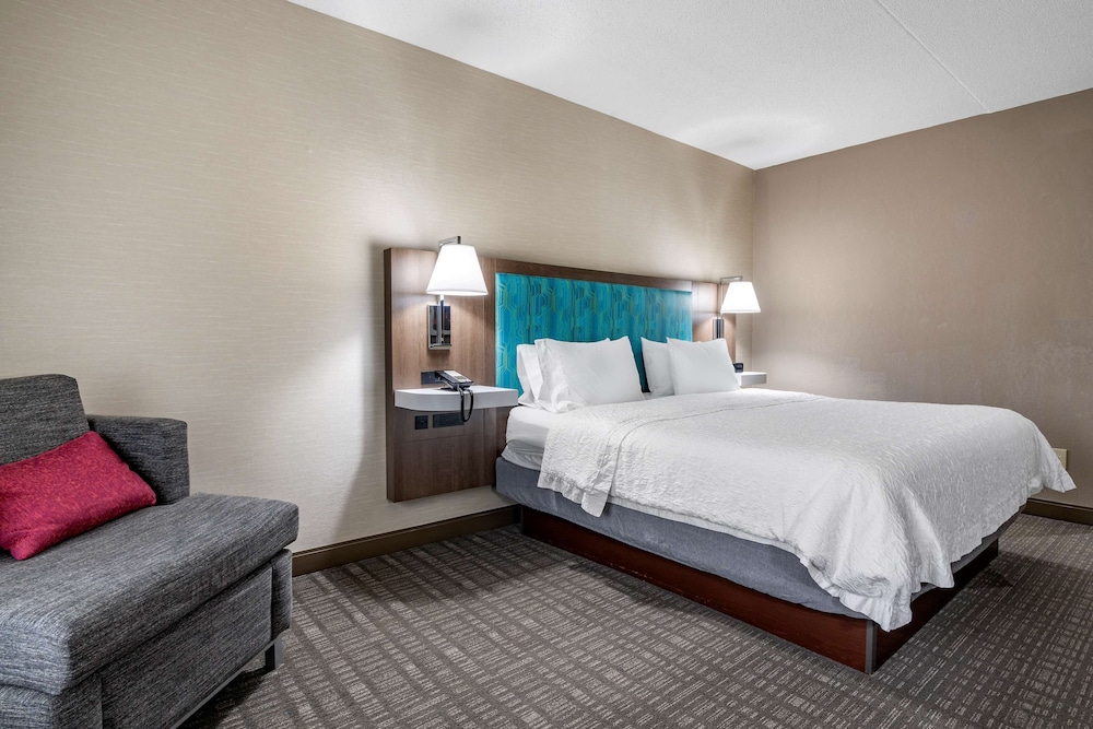 Hampton Inn & Suites Louisville East - photo 12