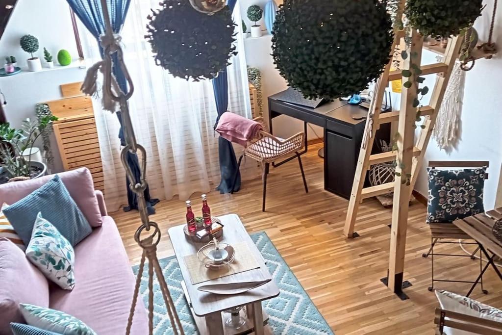 Urban Zen Den 2 Room Condo — 4-Star Luxury Hotel in Bucharest, Romania