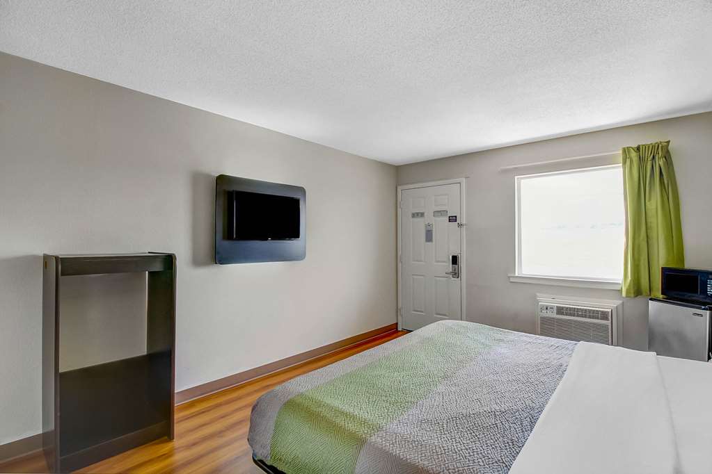 Motel 6 Charles Town WV - photo 5