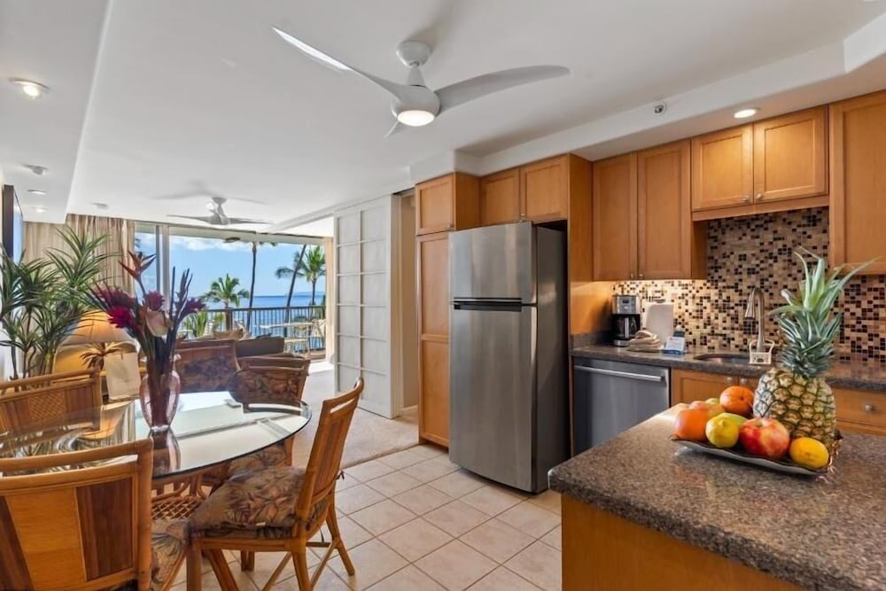 Mana Kai Maui Resort #405c 2 Bedroom Condo - photo 8