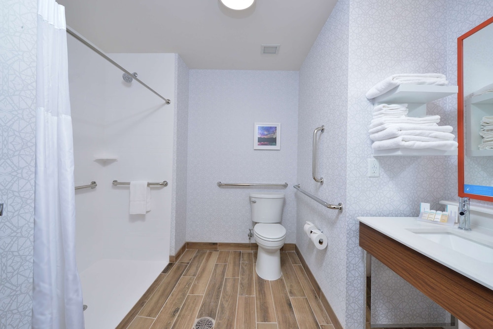 Hampton Inn Lakeville Minneapolis - photo 26