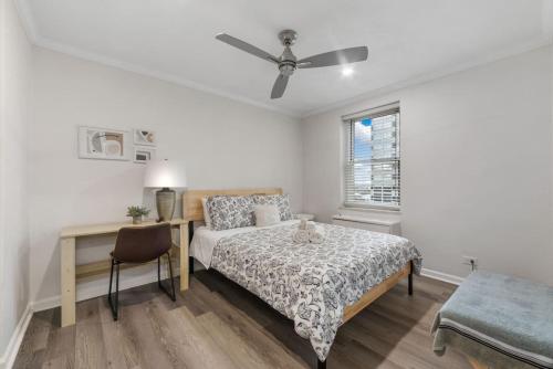 2 BR Prime Location and City Views Private Porch — 4-Star Luxury Hotel in Atlanta, United States