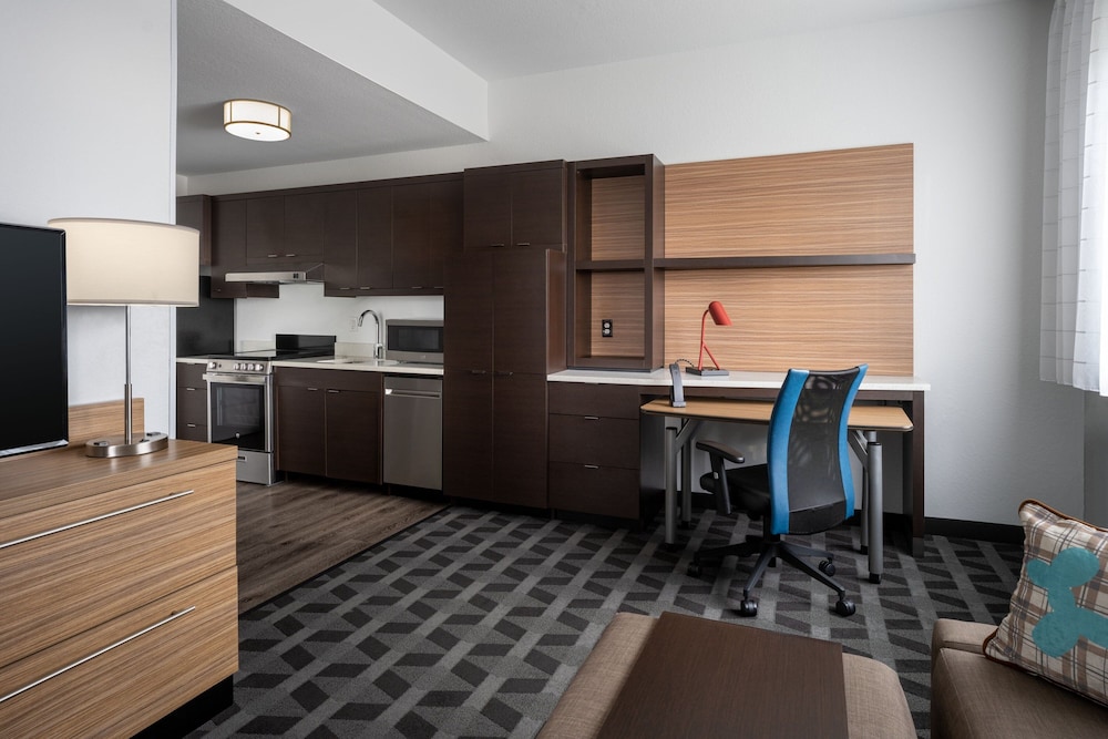 TownePlace Suites by Marriott Venice - photo 13
