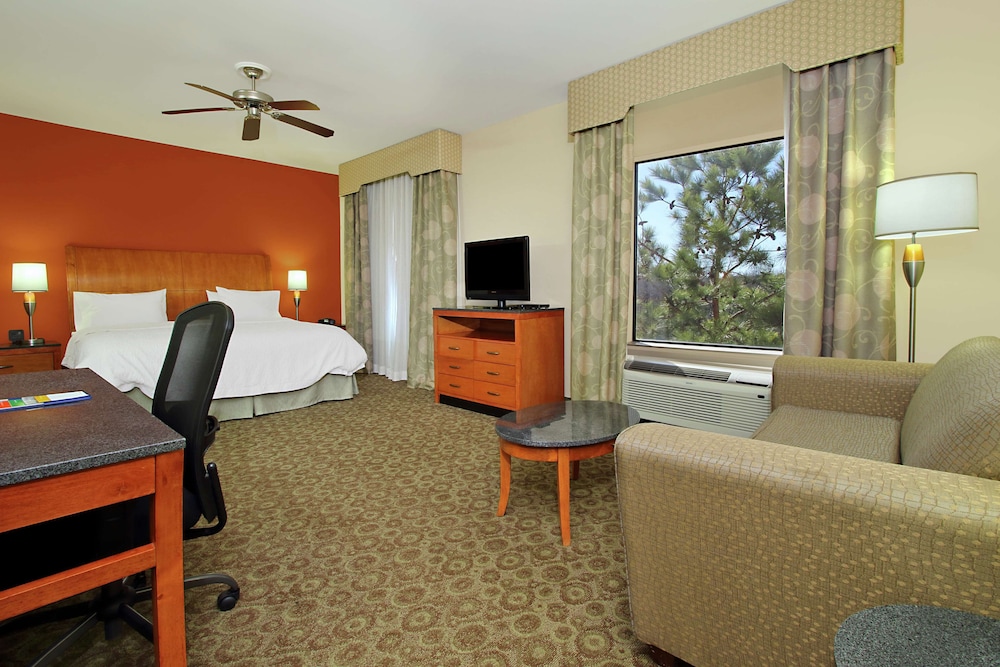 Hampton Inn & Suites Buffalo - photo 20