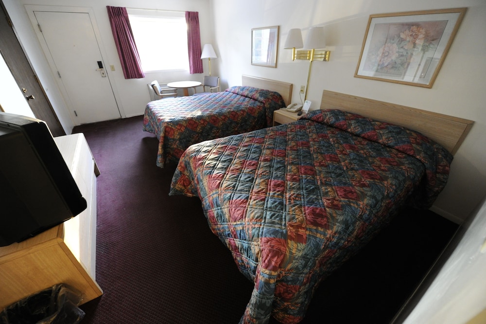 Heritage Inn - photo 8