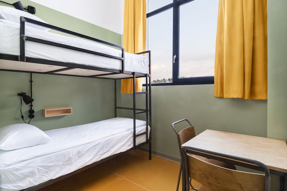 Fabrika Hostel & Suites Hostel