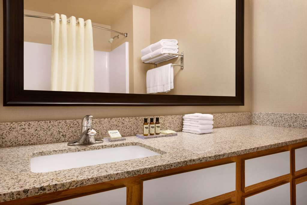 Hawthorn Extended Stay by Wyndham Milwaukee Airport - photo 10