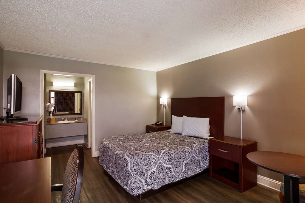 Knights Inn Fayetteville Fort Bragg - photo 14
