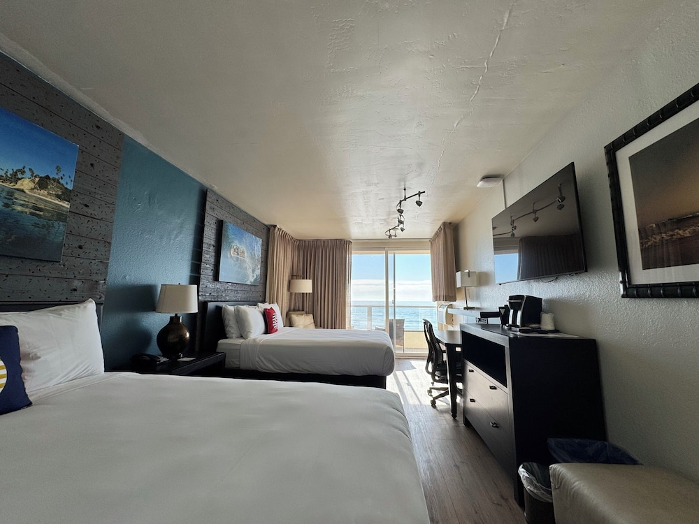 Pacific Edge Hotel - photo 51