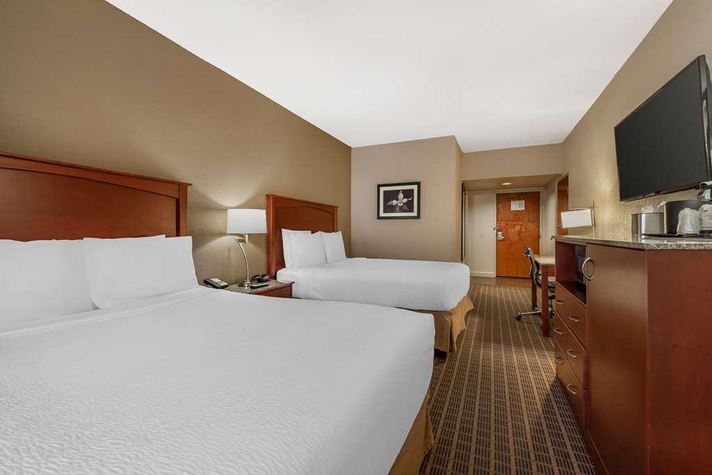 Best Western Plus Peak Vista Inn & Suites - photo 35