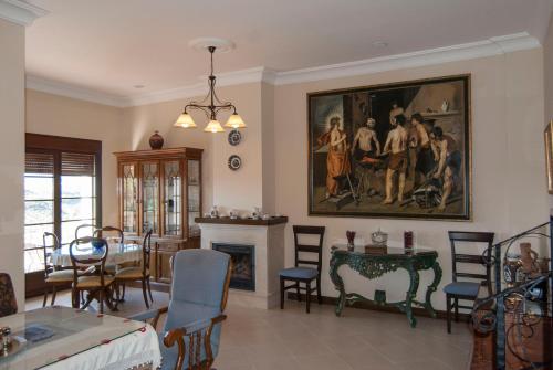 El Palacete — 4-Star Luxury Hotel in Setenil De Las Bodegas, Spain