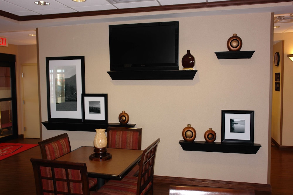 Hampton Inn Gallipolis - photo 6