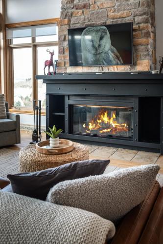 Tremblant Prestige Altitude 168 9 — 4-Star Luxury Hotel in Mont-Tremblant, Canada